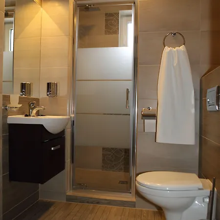 Hotel Piast Przy Zamku 2*