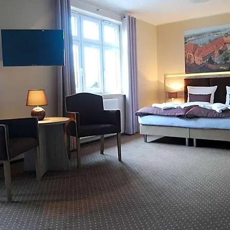 Hotel Piast Przy Zamku