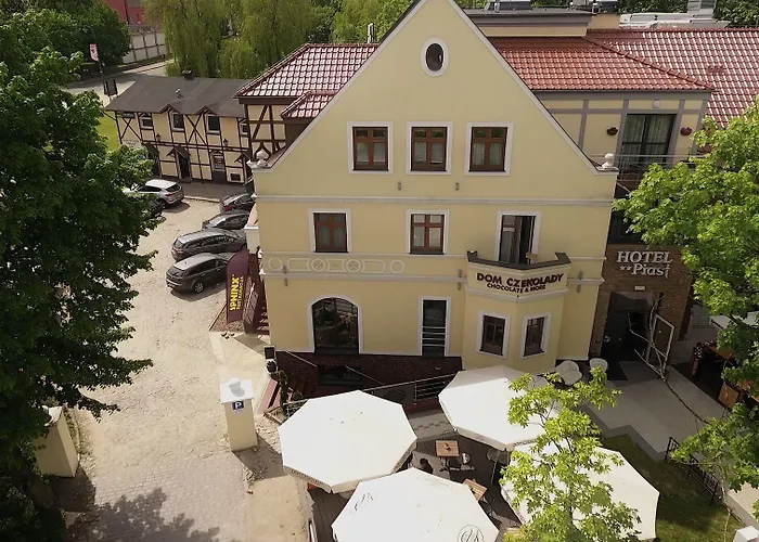 Szálloda Piast Przy Zamku
