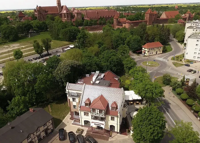 Szálloda Piast Przy Zamku