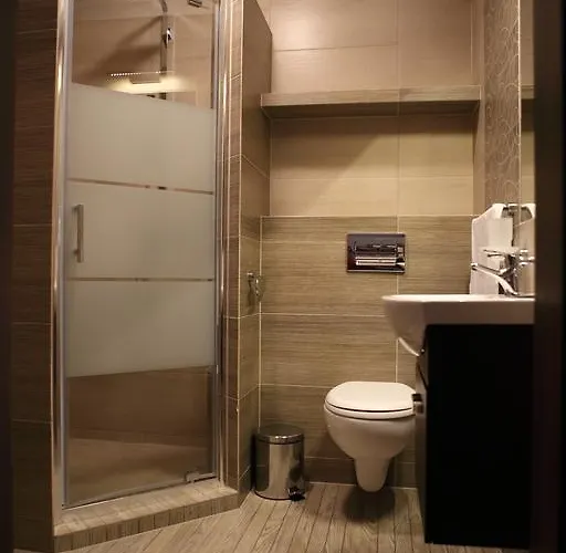 Otel Piast Przy Zamku 2*